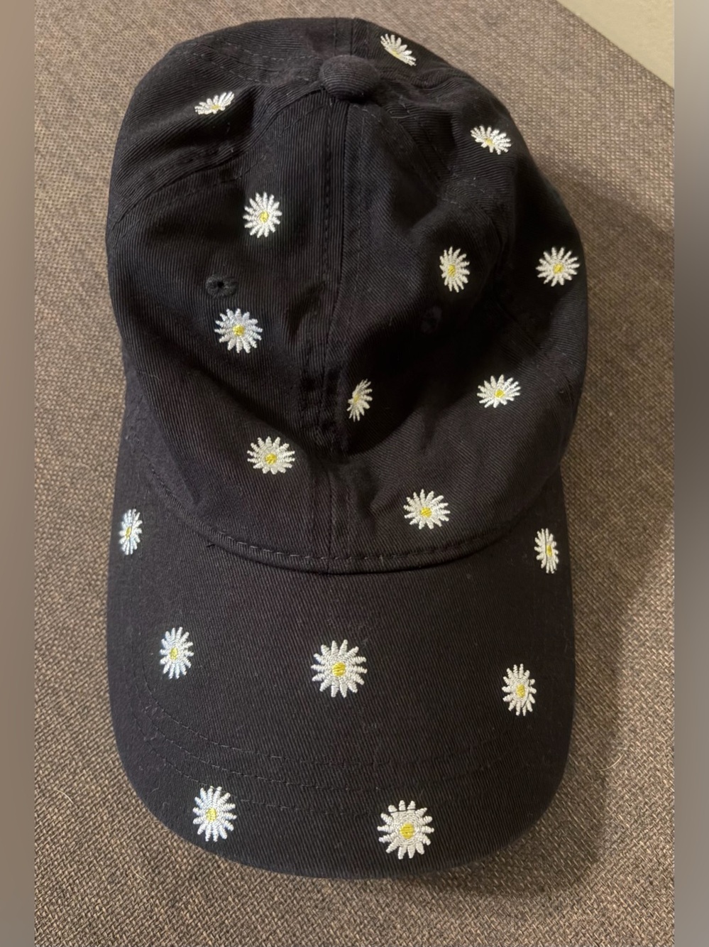 Black Daisy Embroidered Baseball Cap